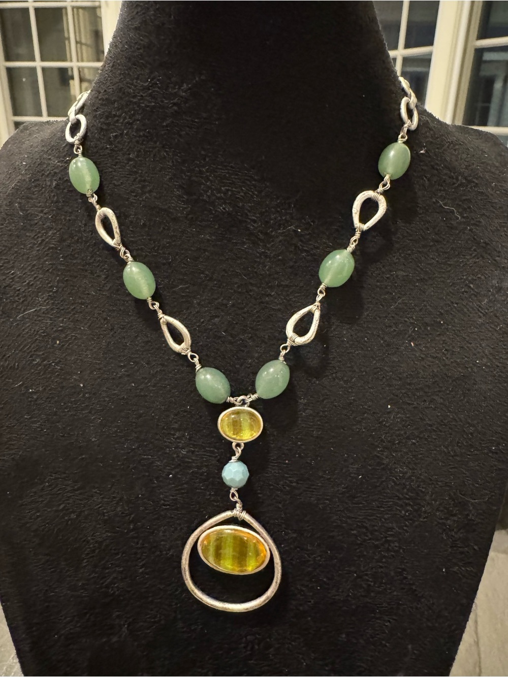 Liz Claiborne LC Silver Tone Green Beaded Yellow Pendant Statement Necklace